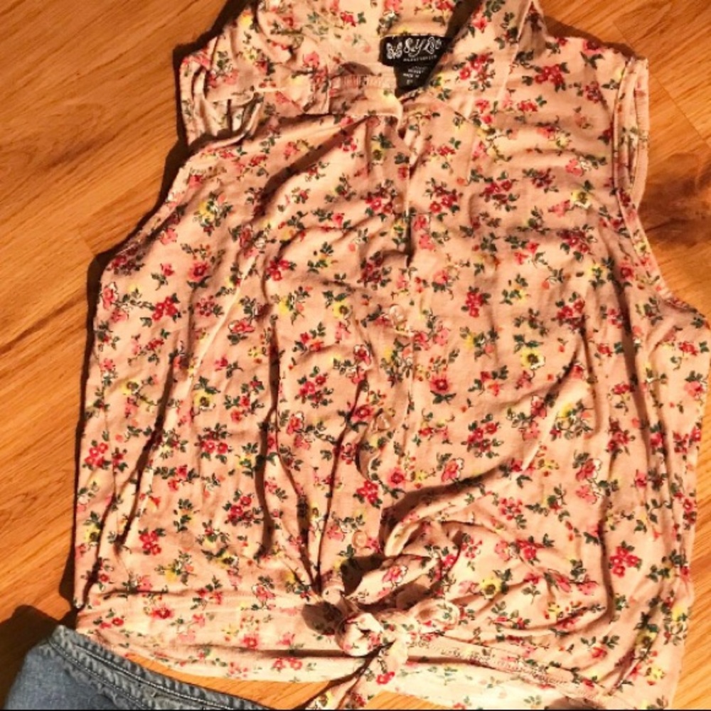 Flowery top